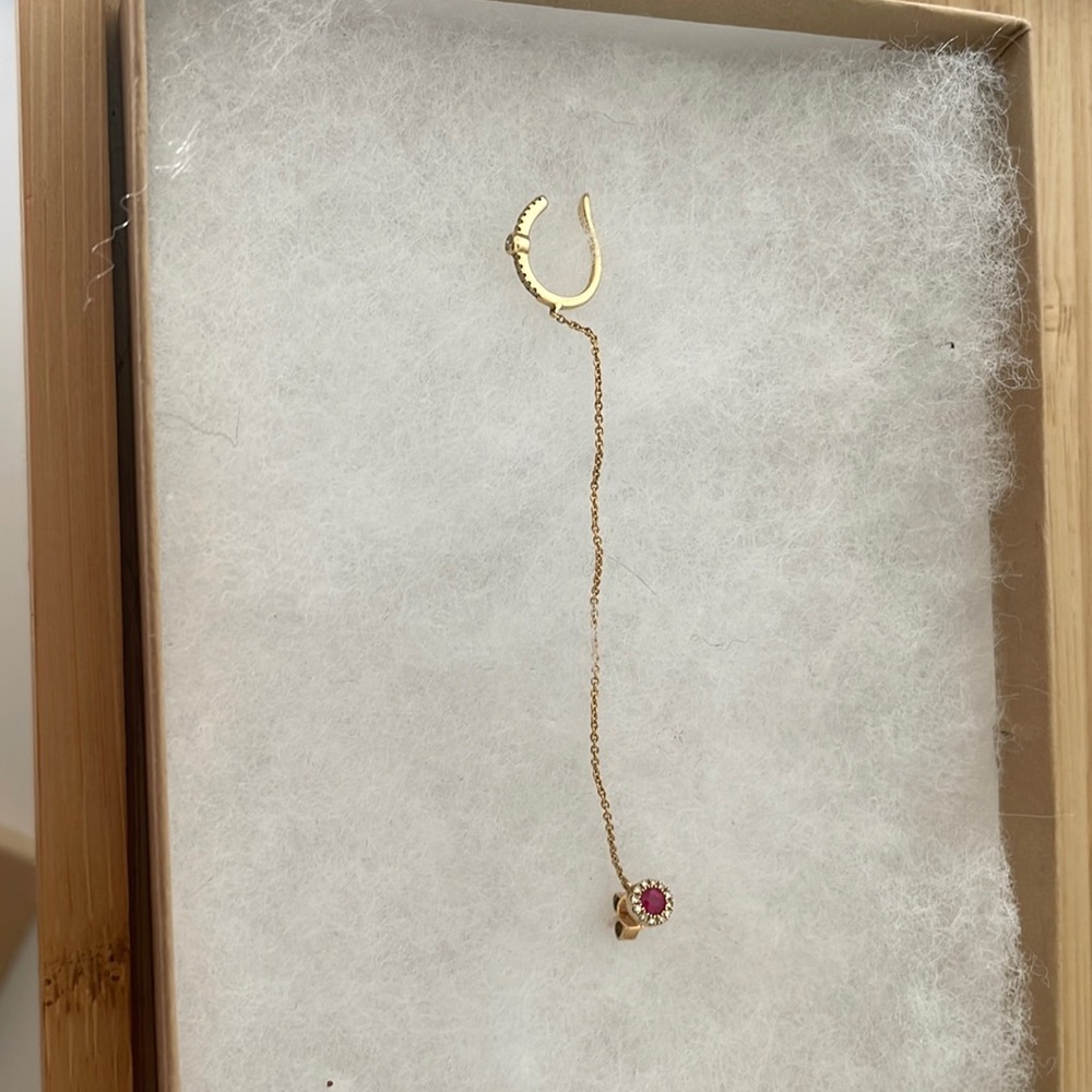 14K Gold W/Ruby and Diamond Ear climber w/chain